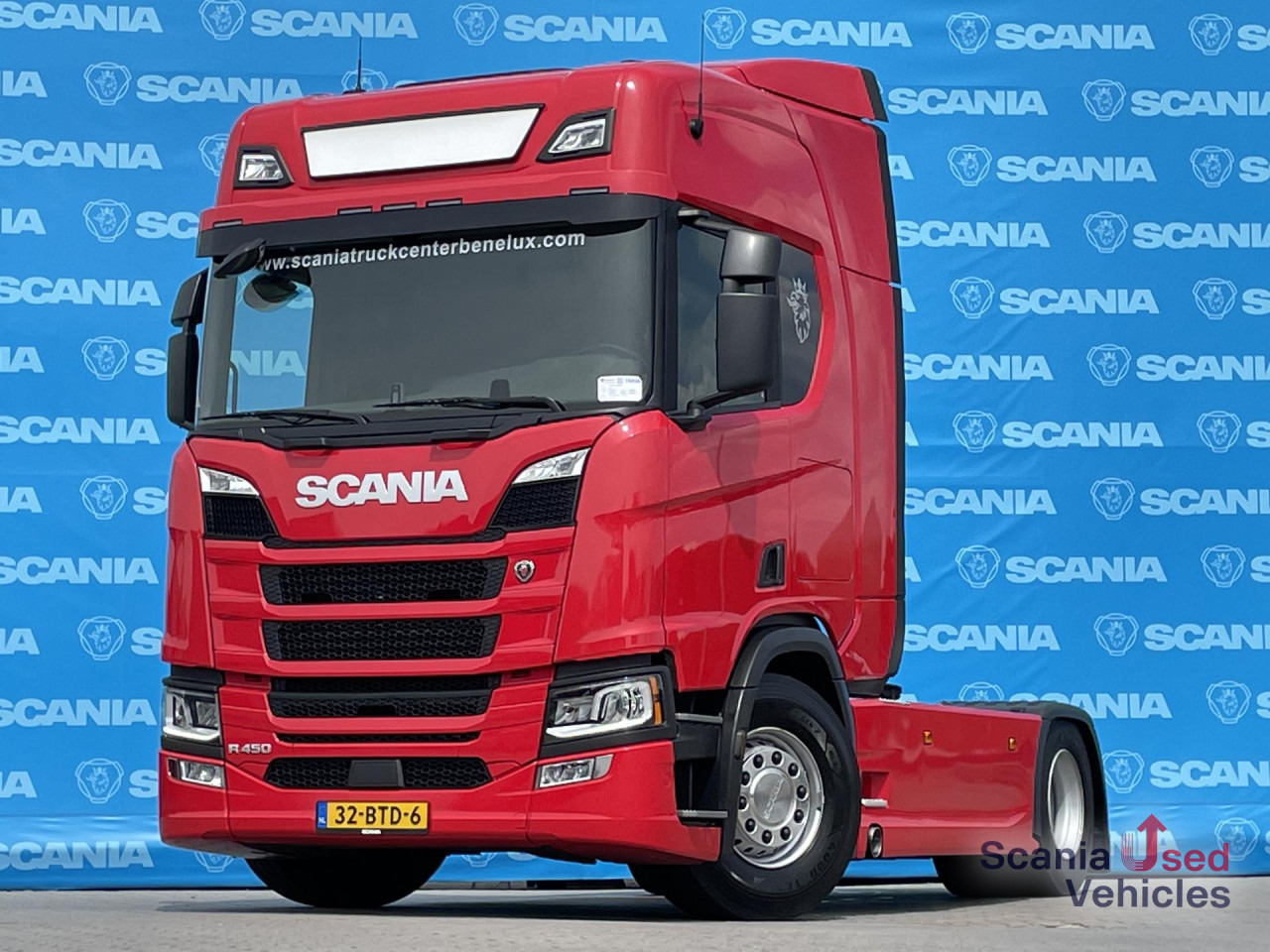 SCANIA R 450 A4x2NA RETARDER PTO LED NAVI - Nyergesvontató: 1 kép. SCANIA R 450 A4x2NA RETARDER PTO LED NAVI - Nyergesvontató: 1 kép.