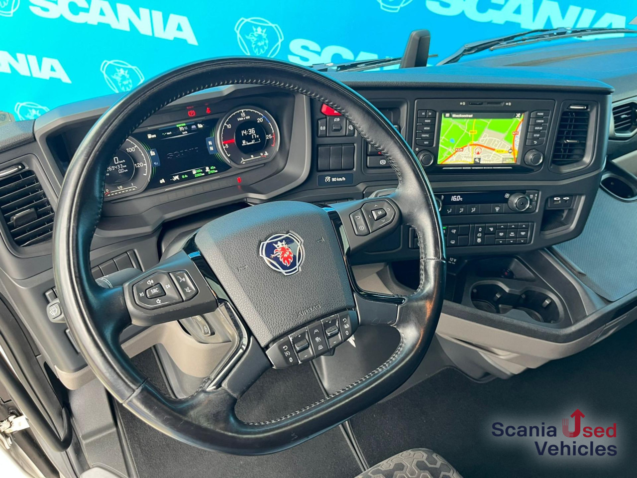 SCANIA S 500 A4x2NB DIFF-L RETARDER P-AIRCO FULL AIR ACC - Nyergesvontató: 4 kép. SCANIA S 500 A4x2NB DIFF-L RETARDER P-AIRCO FULL AIR ACC - Nyergesvontató: 4 kép.