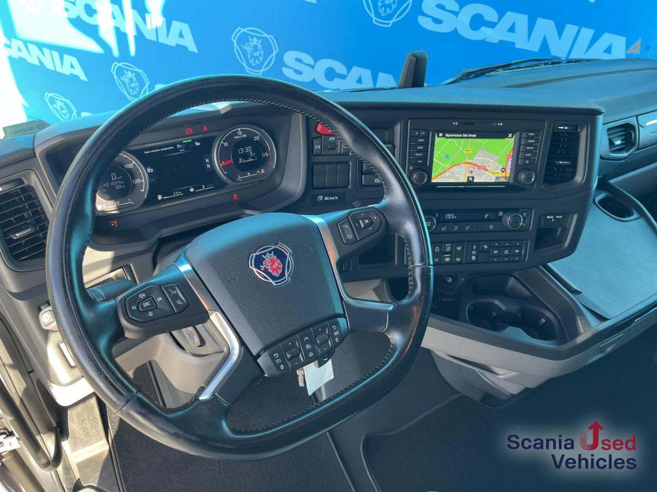 SCANIA S 500 A6x2/4NB RETARDER P-AIRCO FULL-AIR SMART2 - Nyergesvontató: 4 kép. SCANIA S 500 A6x2/4NB RETARDER P-AIRCO FULL-AIR SMART2 - Nyergesvontató: 4 kép.