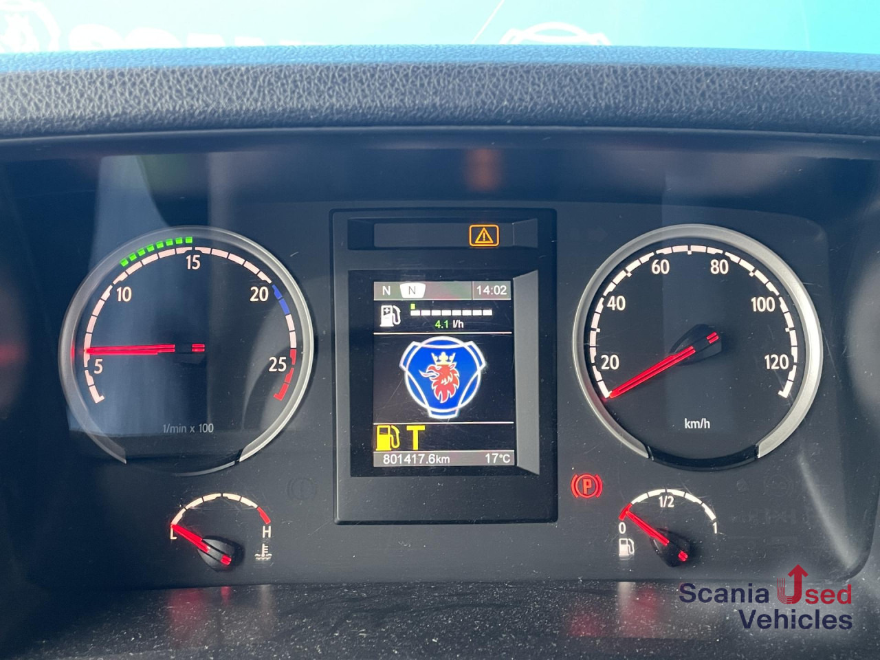 Dobozos felépítményű teherautó SCANIA P 370 LB4x2MNB RETARDER FULL AIR 705X245X235: 12 kép.