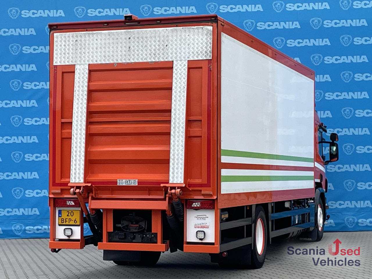Dobozos felépítményű teherautó SCANIA P 370 LB4x2MNB RETARDER FULL AIR 705X245X235: 10 kép.