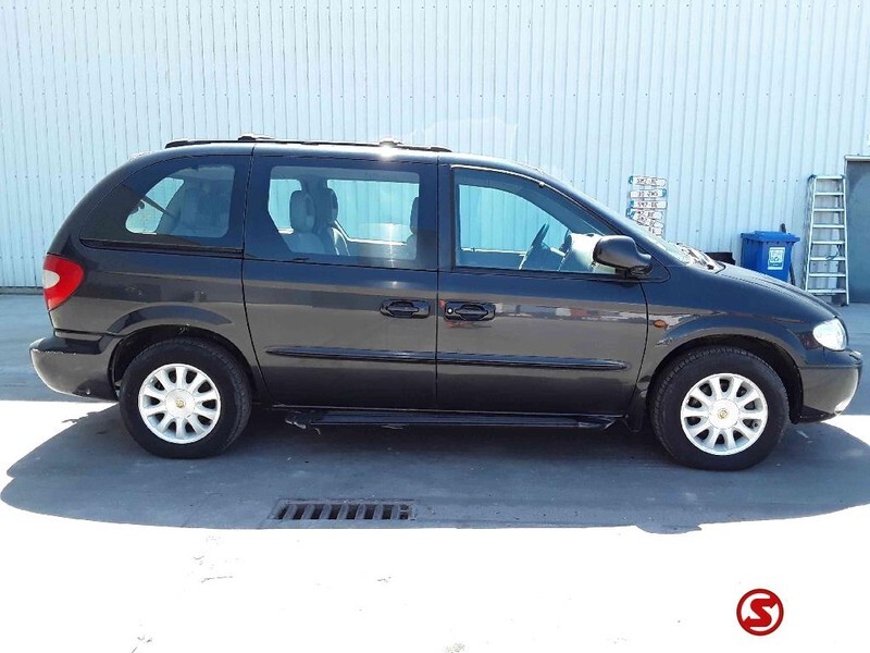 Chrysler Voyager tdi - Autó: 4 kép. Chrysler Voyager tdi - Autó: 4 kép.