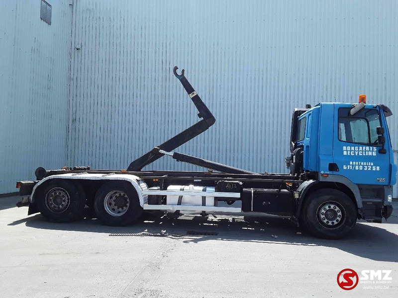 DAF 85 CF 380 - Cserefelépítményes teherautó: 4 kép. DAF 85 CF 380 - Cserefelépítményes teherautó: 4 kép.