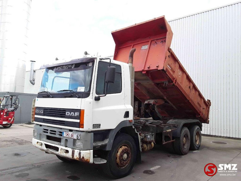 DAF 85 CF 380 euro 2 - Billenőplatós teherautó: 3 kép. DAF 85 CF 380 euro 2 - Billenőplatós teherautó: 3 kép.