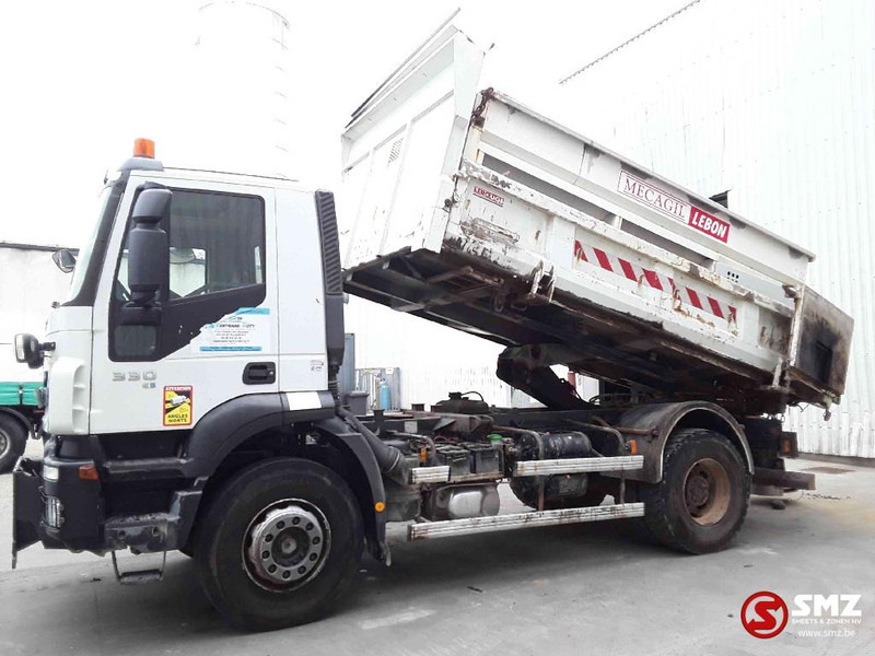 Iveco Trakker 330 184"km snow equipment - Billenőplatós teherautó: 5 kép. Iveco Trakker 330 184"km snow equipment - Billenőplatós teherautó: 5 kép.