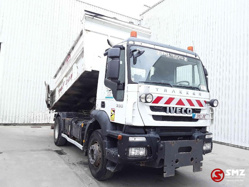 Iveco Trakker 330 184"km snow equipment - Billenőplatós teherautó: 1 kép. Iveco Trakker 330 184"km snow equipment - Billenőplatós teherautó: 1 kép.