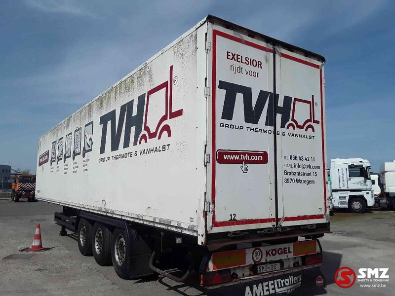 Félpótkocsi dobozos Kögel Oplegger: 6 kép.