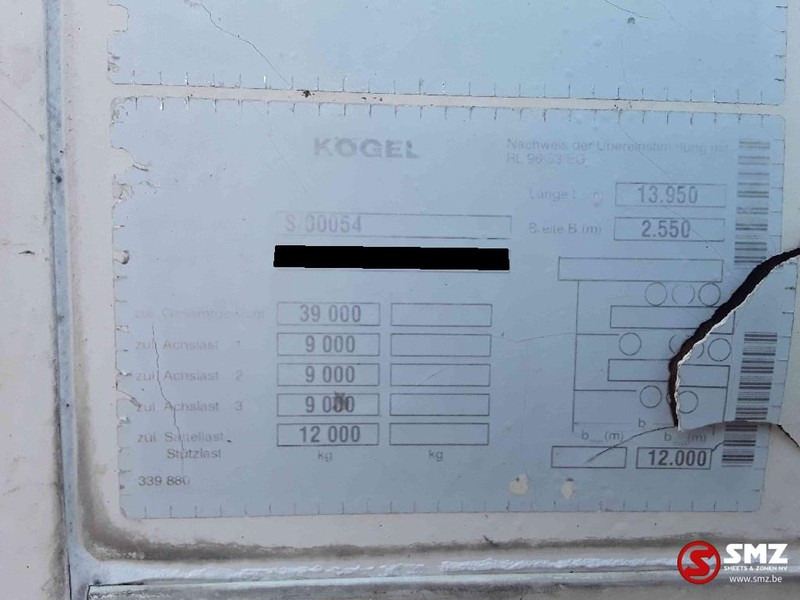 Félpótkocsi dobozos Kögel Oplegger: 12 kép.