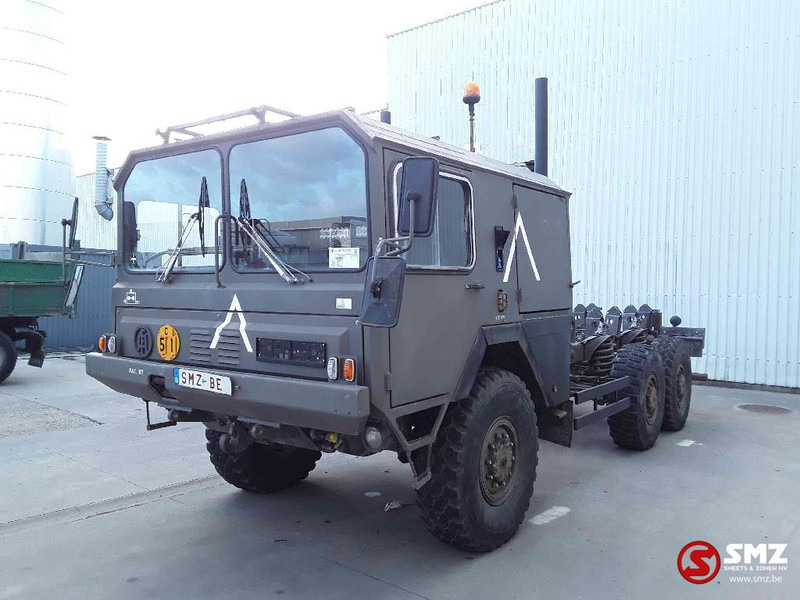MAN KAT 6x6 72000 km - Alvaz teherautó: 3 kép. MAN KAT 6x6 72000 km - Alvaz teherautó: 3 kép.