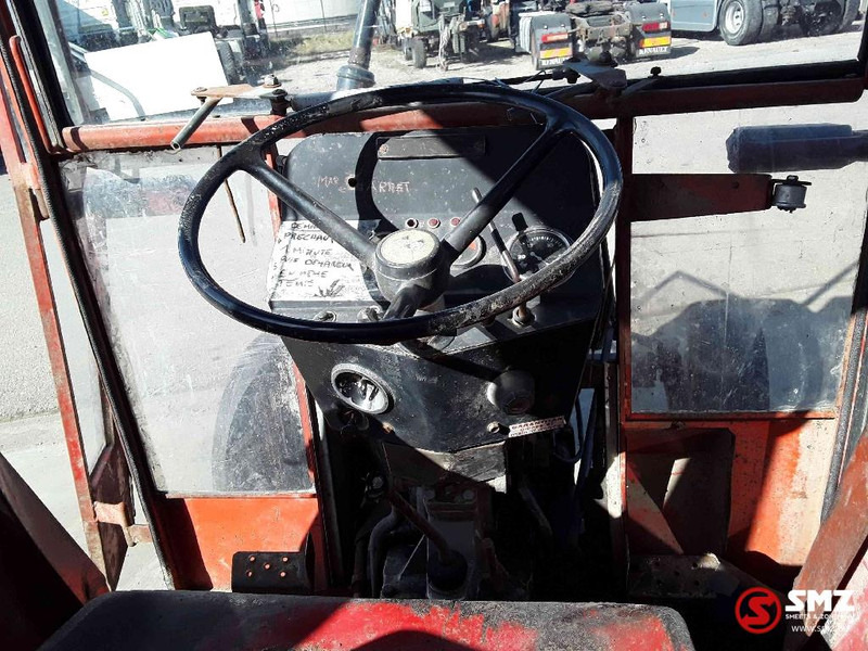 Traktor Massey Ferguson Machine: 6 kép.