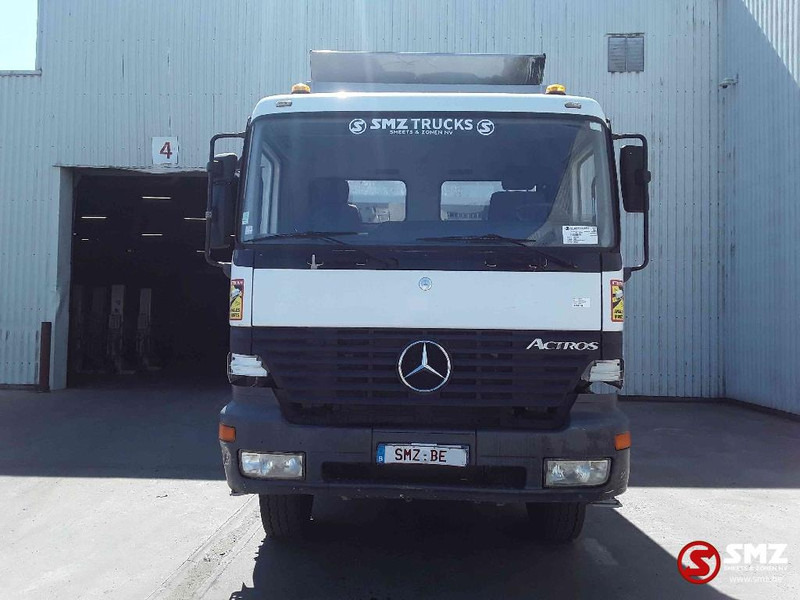 Mercedes-Benz Actros 2031 Lames manual - Billenőplatós teherautó: 2 kép. Mercedes-Benz Actros 2031 Lames manual - Billenőplatós teherautó: 2 kép.