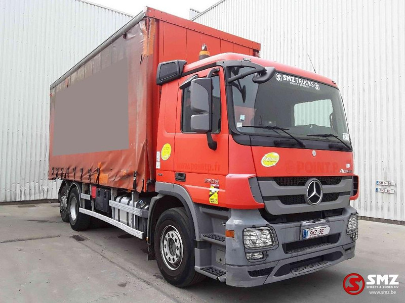 Mercedes-Benz Actros 2536 - Ponyvás teherautó: 1 kép. Mercedes-Benz Actros 2536 - Ponyvás teherautó: 1 kép.