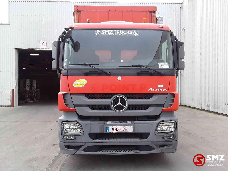 Mercedes-Benz Actros 2536 - Ponyvás teherautó: 2 kép. Mercedes-Benz Actros 2536 - Ponyvás teherautó: 2 kép.
