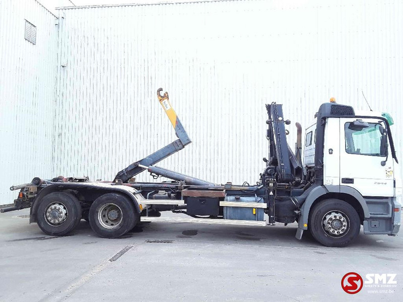 Mercedes-Benz Actros 2544 hiab 102.2 remote hook retarder - Cserefelépítményes teherautó, Darus autó: 4 kép. Mercedes-Benz Actros 2544 hiab 102.2 remote hook retarder - Cserefelépítményes teherautó, Darus autó: 4 kép.