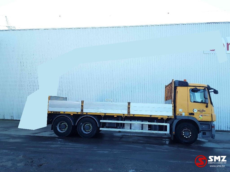 Mercedes-Benz Actros 2641 - Platós teherautó, Darus autó: 4 kép. Mercedes-Benz Actros 2641 - Platós teherautó, Darus autó: 4 kép.