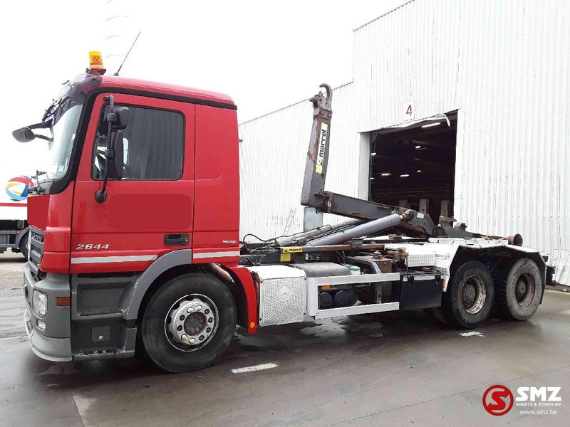 Mercedes-Benz Actros 2644 6x4 lames zps - Cserefelépítményes teherautó: 5 kép. Mercedes-Benz Actros 2644 6x4 lames zps - Cserefelépítményes teherautó: 5 kép.