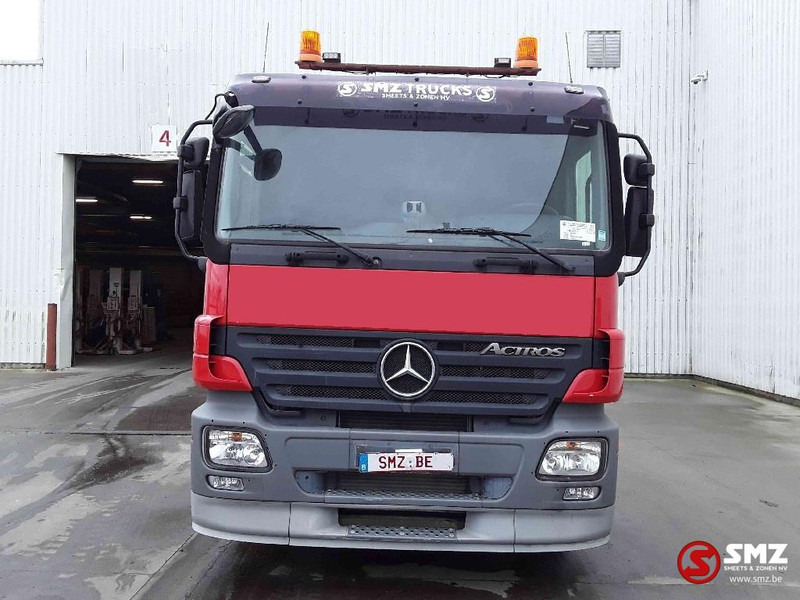 Mercedes-Benz Actros 2644 6x4 lames zps - Cserefelépítményes teherautó: 2 kép. Mercedes-Benz Actros 2644 6x4 lames zps - Cserefelépítményes teherautó: 2 kép.