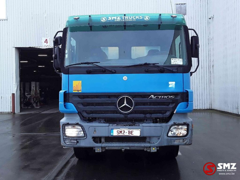 Mercedes-Benz Actros 3236 8x4 EPS - Betonmixer: 2 kép. Mercedes-Benz Actros 3236 8x4 EPS - Betonmixer: 2 kép.