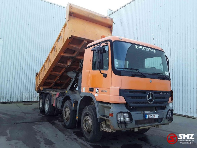 Mercedes-Benz Actros 3236 Eps Francais - Billenőplatós teherautó: 1 kép. Mercedes-Benz Actros 3236 Eps Francais - Billenőplatós teherautó: 1 kép.