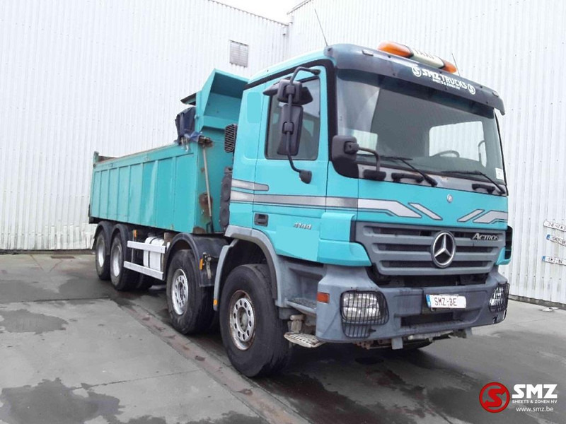 Mercedes-Benz Actros 4144 8x4 Eps 1 hand - Billenőplatós teherautó: 1 kép. Mercedes-Benz Actros 4144 8x4 Eps 1 hand - Billenőplatós teherautó: 1 kép.