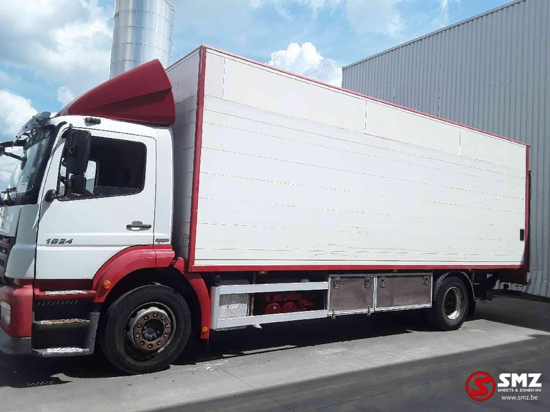 Mercedes-Benz Axor 1824 309000km - Dobozos felépítményű teherautó: 5 kép. Mercedes-Benz Axor 1824 309000km - Dobozos felépítményű teherautó: 5 kép.