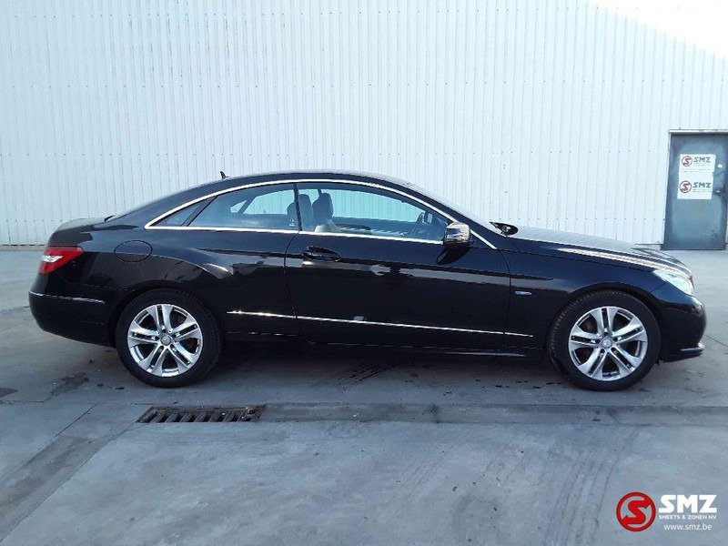 Mercedes-Benz E-Klasse 250 CDI 60000 km automatic/parktronic ("12) no reg - Autó: 4 kép. Mercedes-Benz E-Klasse 250 CDI 60000 km automatic/parktronic ("12) no reg - Autó: 4 kép.