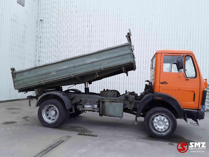 Mercedes-Benz SK 1017 4x4 - Billenőplatós teherautó: 4 kép. Mercedes-Benz SK 1017 4x4 - Billenőplatós teherautó: 4 kép.