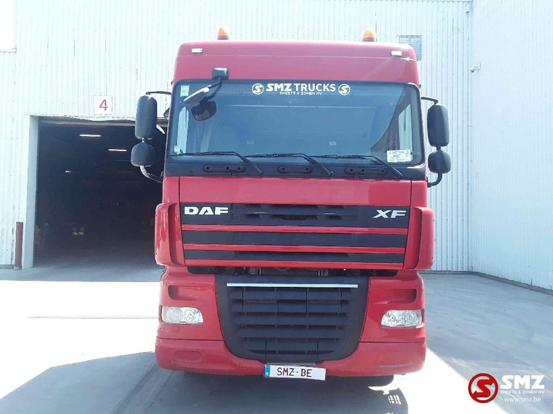 DAF 105 XF 410 Spacecab 1 hand B truck - Nyergesvontató: 2 kép. DAF 105 XF 410 Spacecab 1 hand B truck - Nyergesvontató: 2 kép.