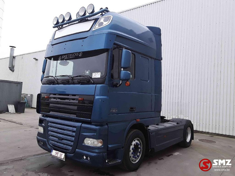 DAF 105 XF 460 SuperSpace manual Top full options - Nyergesvontató: 3 kép. DAF 105 XF 460 SuperSpace manual Top full options - Nyergesvontató: 3 kép.