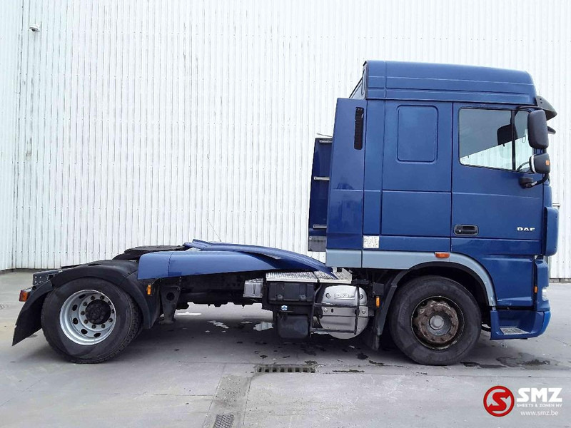 DAF 105 XF 460 spacecab manual - Nyergesvontató: 4 kép. DAF 105 XF 460 spacecab manual - Nyergesvontató: 4 kép.