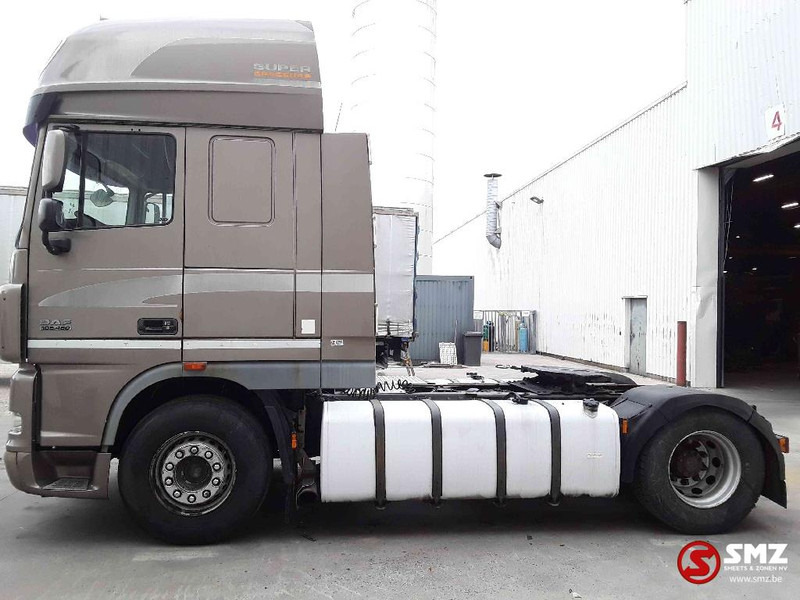 DAF 105 XF 460 superspacecab manual - Nyergesvontató: 5 kép. DAF 105 XF 460 superspacecab manual - Nyergesvontató: 5 kép.