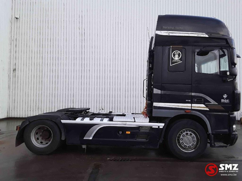 DAF 105 XF 510 SuperSpacecab manual 2 tanks retarder - Nyergesvontató: 4 kép. DAF 105 XF 510 SuperSpacecab manual 2 tanks retarder - Nyergesvontató: 4 kép.