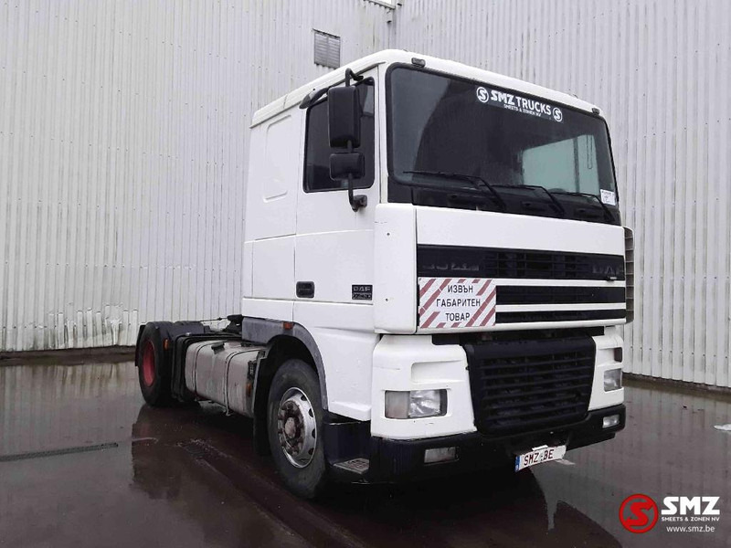 DAF 95 XF 430 euro 2 - Nyergesvontató: 1 kép. DAF 95 XF 430 euro 2 - Nyergesvontató: 1 kép.