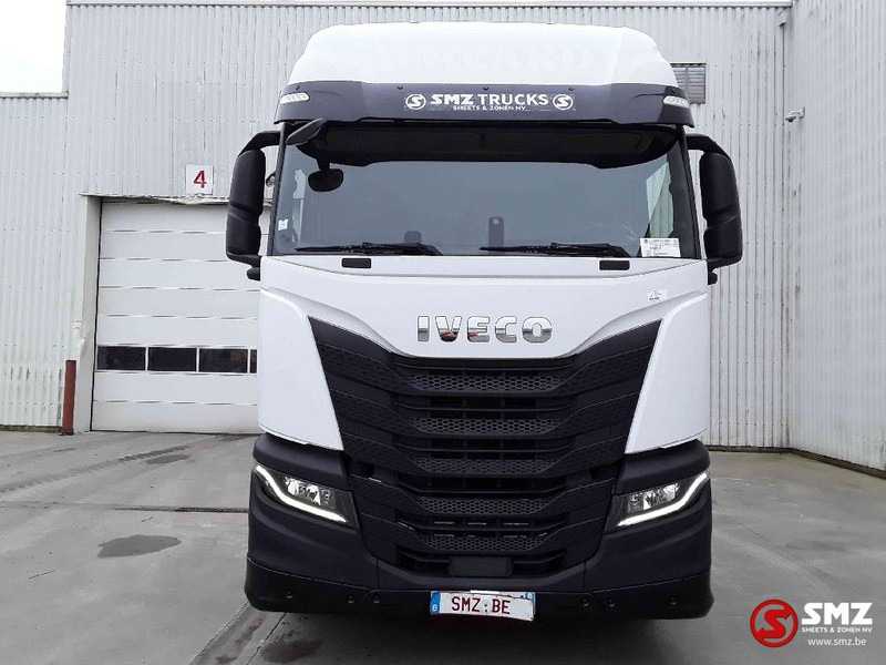Iveco S-WAY 510 Zf intarder 2 tanks - Nyergesvontató: 2 kép. Iveco S-WAY 510 Zf intarder 2 tanks - Nyergesvontató: 2 kép.