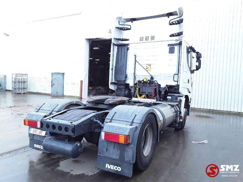 Nyergesvontató Iveco Stralis 400 LNG 374'km: 10 kép.