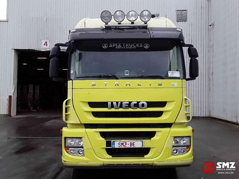 Iveco Stralis 450 AT manual intarder - Nyergesvontató: 2 kép. Iveco Stralis 450 AT manual intarder - Nyergesvontató: 2 kép.