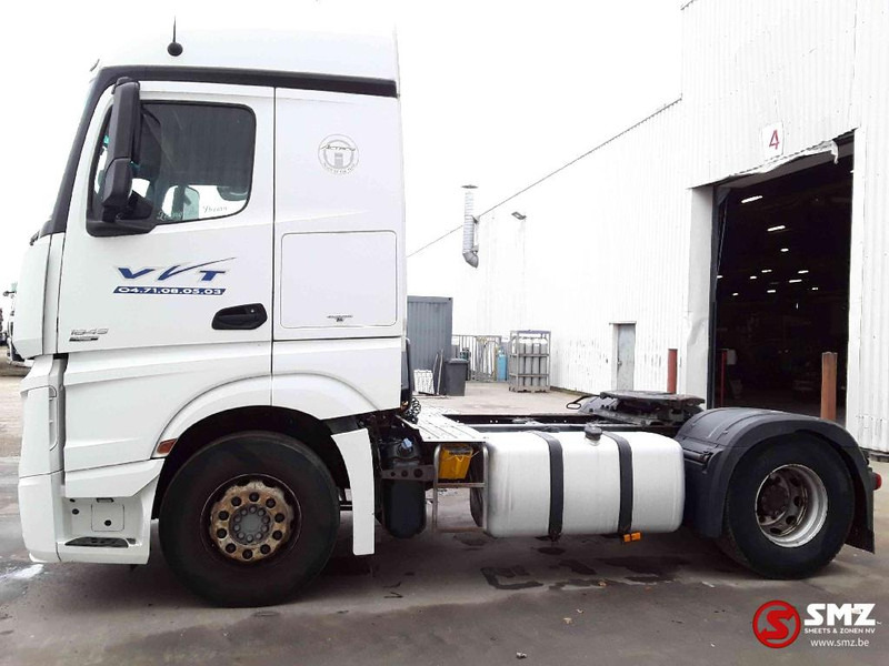 Mercedes-Benz Actros 1845 retarder top - Nyergesvontató: 5 kép. Mercedes-Benz Actros 1845 retarder top - Nyergesvontató: 5 kép.