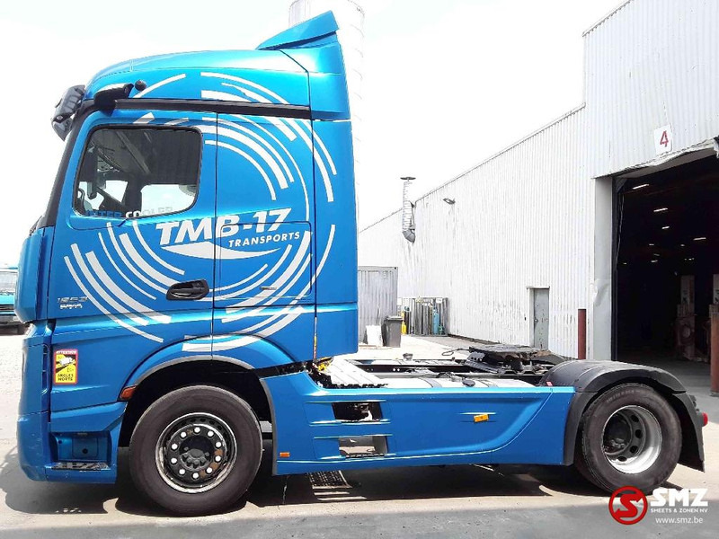 Mercedes-Benz Actros 1853 mirrorcam 2x TOP shape - Nyergesvontató: 5 kép. Mercedes-Benz Actros 1853 mirrorcam 2x TOP shape - Nyergesvontató: 5 kép.
