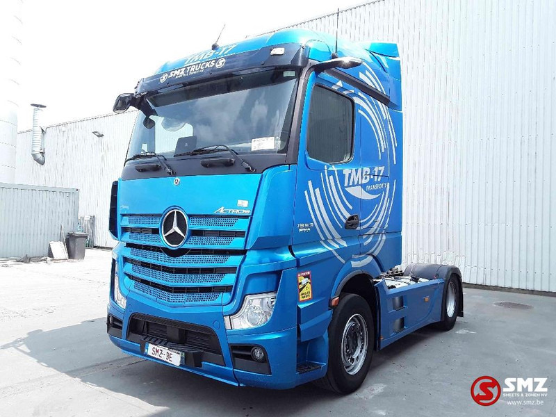 Mercedes-Benz Actros 1853 mirrorcam 2x top - Nyergesvontató: 3 kép. Mercedes-Benz Actros 1853 mirrorcam 2x top - Nyergesvontató: 3 kép.
