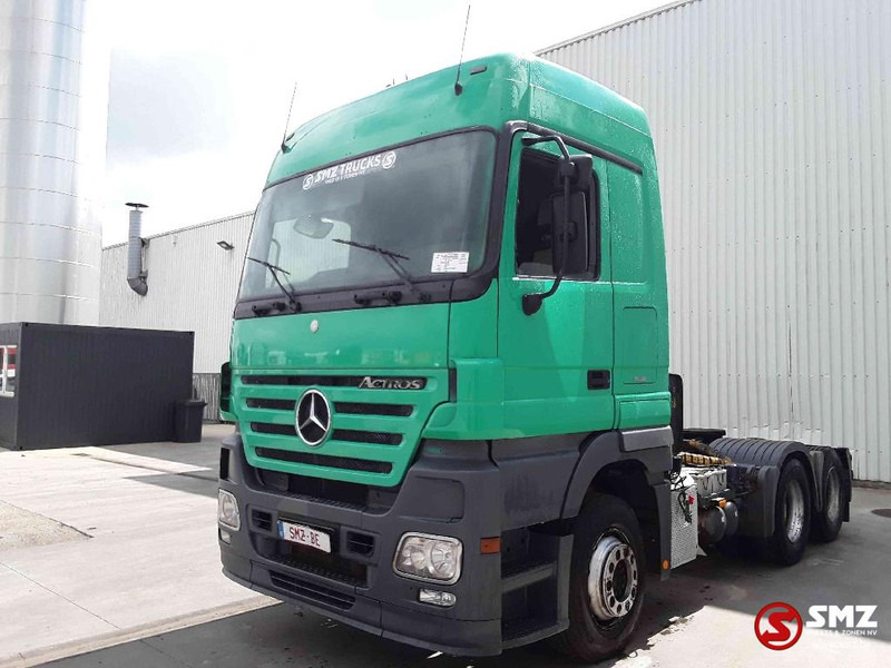 Mercedes-Benz Actros 2648 manual 6x2 10 roues - Nyergesvontató: 3 kép. Mercedes-Benz Actros 2648 manual 6x2 10 roues - Nyergesvontató: 3 kép.