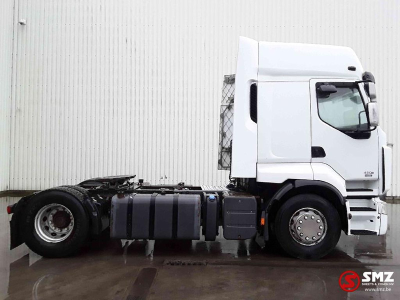 Renault Premium 450 - Nyergesvontató: 4 kép. Renault Premium 450 - Nyergesvontató: 4 kép.