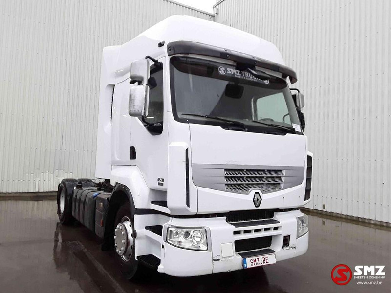 Renault Premium 450 - Nyergesvontató: 1 kép. Renault Premium 450 - Nyergesvontató: 1 kép.