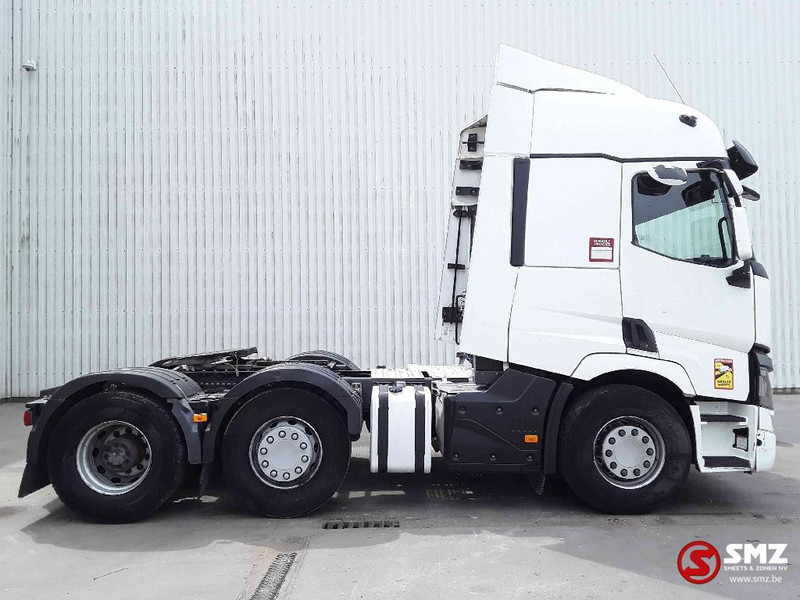 Renault T 520 6x2 intarder - Nyergesvontató: 4 kép. Renault T 520 6x2 intarder - Nyergesvontató: 4 kép.