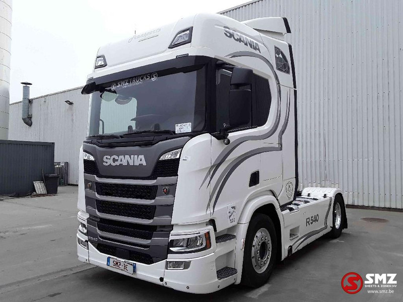 Scania R 540 Ful air retarder hydraulic navi top - Nyergesvontató: 3 kép. Scania R 540 Ful air retarder hydraulic navi top - Nyergesvontató: 3 kép.
