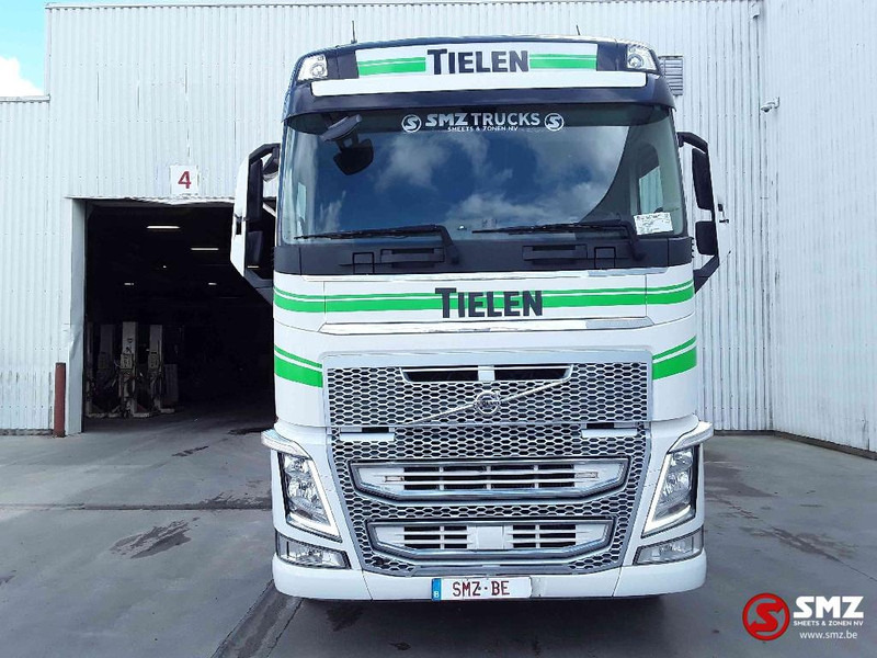 Volvo FH 500 Globe hydraulic ACC gold service 15x - Nyergesvontató: 2 kép. Volvo FH 500 Globe hydraulic ACC gold service 15x - Nyergesvontató: 2 kép.