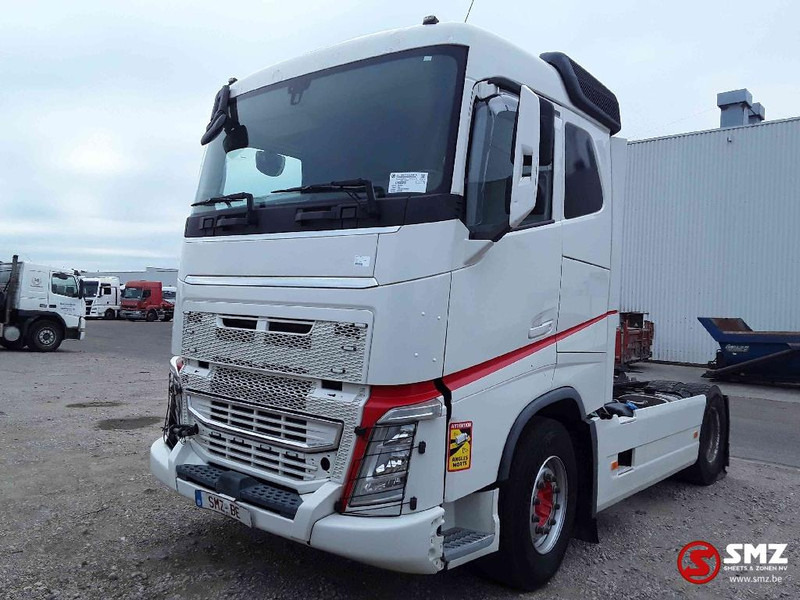 Volvo FH 500 damaged retarder - Nyergesvontató: 3 kép. Volvo FH 500 damaged retarder - Nyergesvontató: 3 kép.