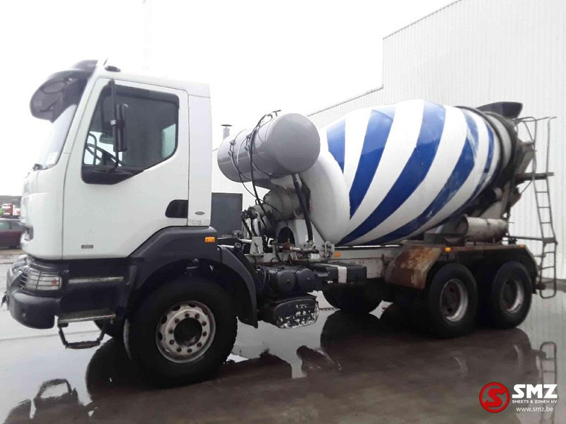 Renault Kerax 300 manual pump - Betonmixer: 5 kép. Renault Kerax 300 manual pump - Betonmixer: 5 kép.
