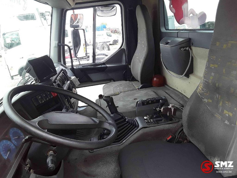 Billenőplatós teherautó Renault Kerax 320: 7 kép.