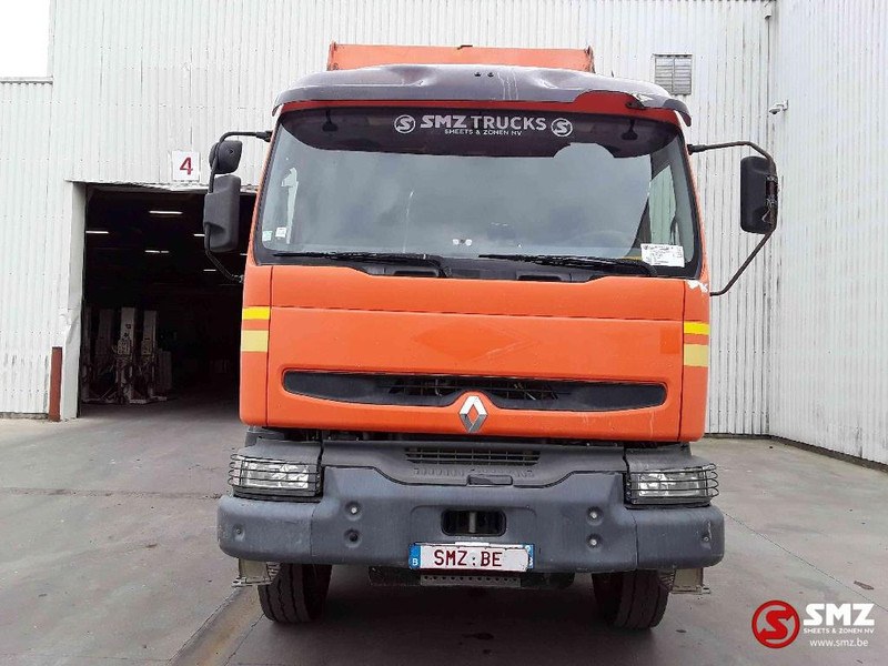 Renault Kerax 370 - Billenőplatós teherautó: 2 kép. Renault Kerax 370 - Billenőplatós teherautó: 2 kép.