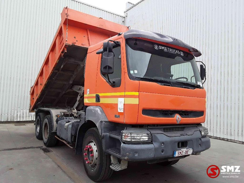 Renault Kerax 370 - Billenőplatós teherautó: 1 kép. Renault Kerax 370 - Billenőplatós teherautó: 1 kép.